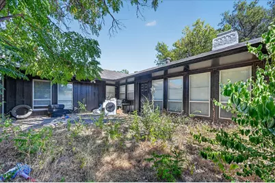 3825 Eugene Court N, Irving, TX 75062 - Photo 30