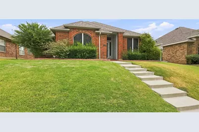 2126 Greenstone Trail, Carrollton, TX 75010 - Photo 2
