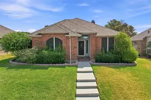 2126 Greenstone Trail, Carrollton, TX 75010 - Photo 2