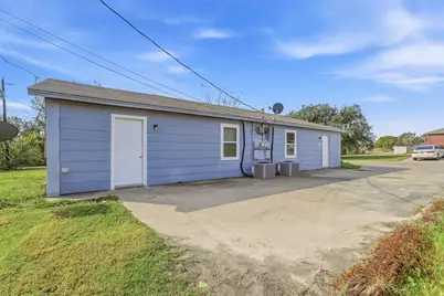 217 Joyce Street #B, Weatherford, TX 76085 - Photo 2
