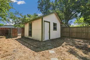 913 Tamara Ln, Grand Prairie, TX 75051 - Photo 26