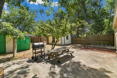 913 Tamara Lane, Grand Prairie, TX 75051 - Photo 24