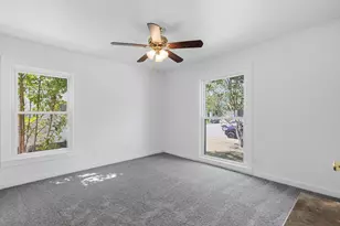 913 Tamara Ln, Grand Prairie, TX 75051 - Photo 16