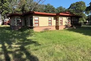 2939 Field St, Haltom City, TX 76117 - Photo 2