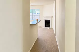 121 Hunters Tr, Red Oak, TX 75154 - Photo 2