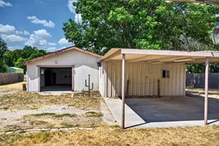 1403 N Melba Doyle Park Rd, Decatur, TX 76234 - Photo 34