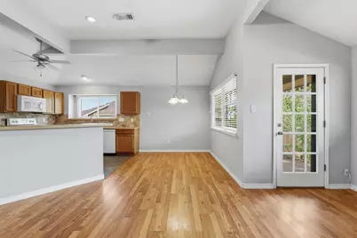 6417 Shasta Trail, Fort Worth, TX 76133 - Photo 10