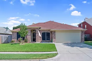 1020 Bonanza Dr, Arlington, TX 76001 - Photo 1