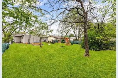 1110 Park Street, Arlington, TX 76011 - Photo 10