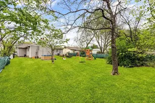 1110 Park St, Arlington, TX 76011 - Photo 10