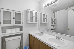 7132 Lanyon Dr, Dallas, TX 75227 - Photo 12