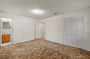 3016 E Renfro St, Burleson, TX 76028 - Photo 16