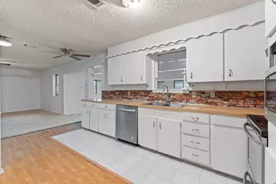3016 E Renfro Street, Burleson, TX 76028 - Photo 10
