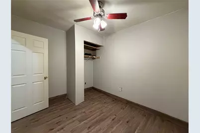 902 Milky Way, Garland, TX 75040 - Photo 16