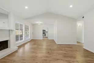 10578 High Hollows Dr, Dallas, TX 75230 - Photo 4