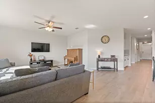 15736 Redgrave Dr, Fort Worth, TX 76247 - Photo 12
