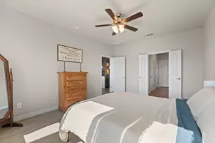 15736 Redgrave Dr, Fort Worth, TX 76247 - Photo 20