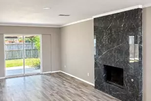 7426 Elderberry Ln, Dallas, TX 75249 - Photo 2