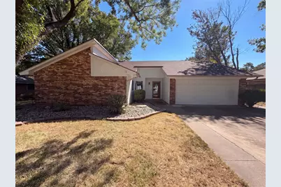 1208 Hillcrest Drive, Euless, TX 76039 - Photo 22