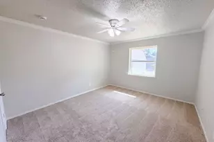 1208 Hillcrest Dr, Euless, TX 76039 - Photo 4