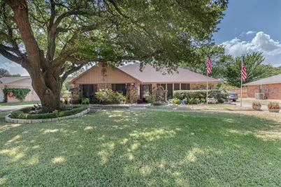 302 Johnson Street, Seagoville, TX 75159 - Photo 1