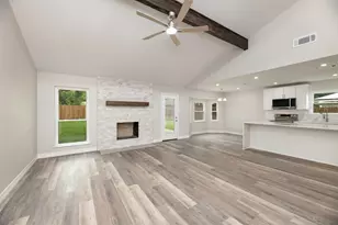 314 Sixpence Ln, Euless, TX 76039 - Photo 2