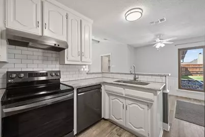 2229 Country Valley Road, Garland, TX 75041 - Photo 16