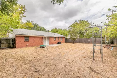 7412 Meadowcrest Drive, Fort Worth, TX 76112 - Photo 34