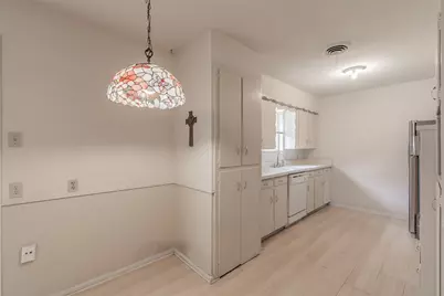 7412 Meadowcrest Drive, Fort Worth, TX 76112 - Photo 8