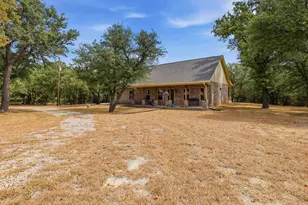 415 Adell Rd, Weatherford, TX 76088 - Photo 4