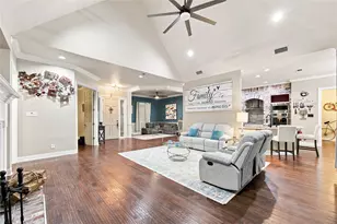 4518 Pecan Creek Dr, Midlothian, TX 76065 - Photo 2
