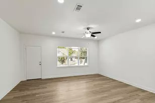 2650 Southland St, Dallas, TX 75215 - Photo 8
