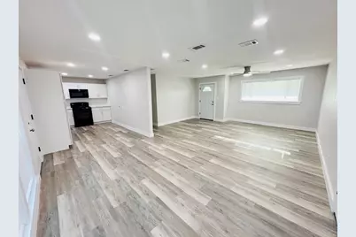 2116 Pinecrest Drive, Tyler, TX 75701 - Photo 6
