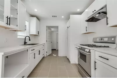 412 E 8th Street, Irving, TX 75060 - Photo 12