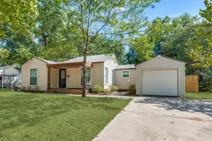 412 E 8th St, Irving, TX 75060 - Photo 2