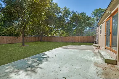 412 E 8th Street, Irving, TX 75060 - Photo 24
