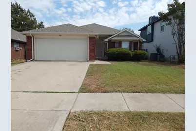 6009 Castanada Drive, Arlington, TX 76018 - Photo 2