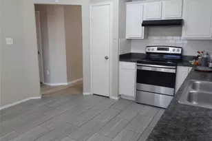 6009 Castanada Dr, Arlington, TX 76018 - Photo 20