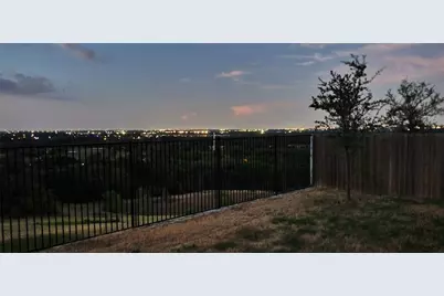 7616 Lumberjack Lane, Fort Worth, TX 76120 - Photo 18