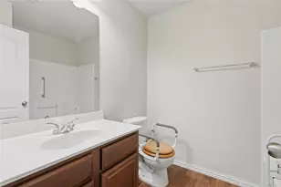 1509 Sierra Estate Trail, Fort Worth, TX 76119 - Photo 16