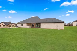 130 Texas Ash Dr, Krugerville, TX 76227 - Photo 2