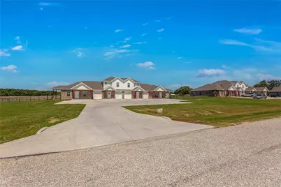 109 N Park Ct, Springtown, TX 76082 - Photo 6