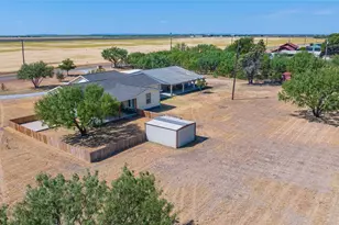 390 Mesquite Ln, Abilene, TX 79601 - Photo 6