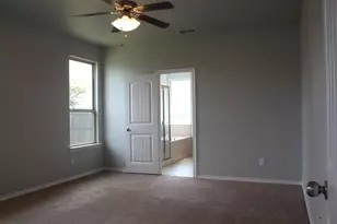 11520 Starlight Ranch Trail, Fort Worth, TX 76052 - Photo 8