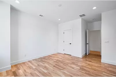 5836 Martel Avenue, Dallas, TX 75206 - Photo 18