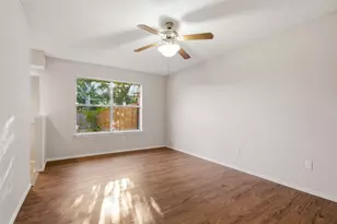 2901 Kathleen Ln, Euless, TX 76039 - Photo 10