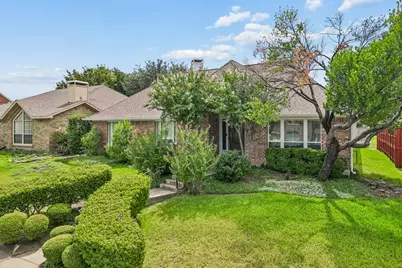 1324 Red Maple Drive, Carrollton, TX 75007 - Photo 4