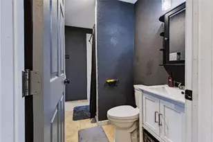 804 Lilac Dr, Garland, TX 75040 - Photo 16