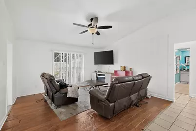 2038 Lamont Drive, Garland, TX 75040 - Photo 2