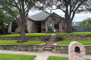 2990 Hillingdon Dr, Richardson, TX 75082 - Photo 2